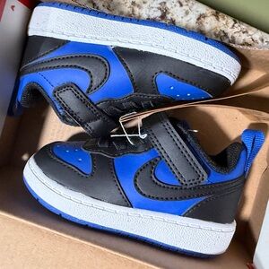 NIB Nike Kids' Toddler Nike Court Borough Low 2
Casual Shoes sz 4c Black & Blue